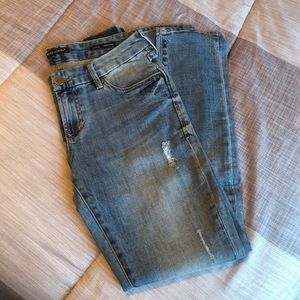 Brand new with tags! Light wash skinny jeans.